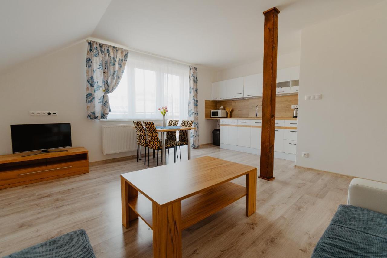 Apartmany Zara Нова-Лесна Экстерьер фото