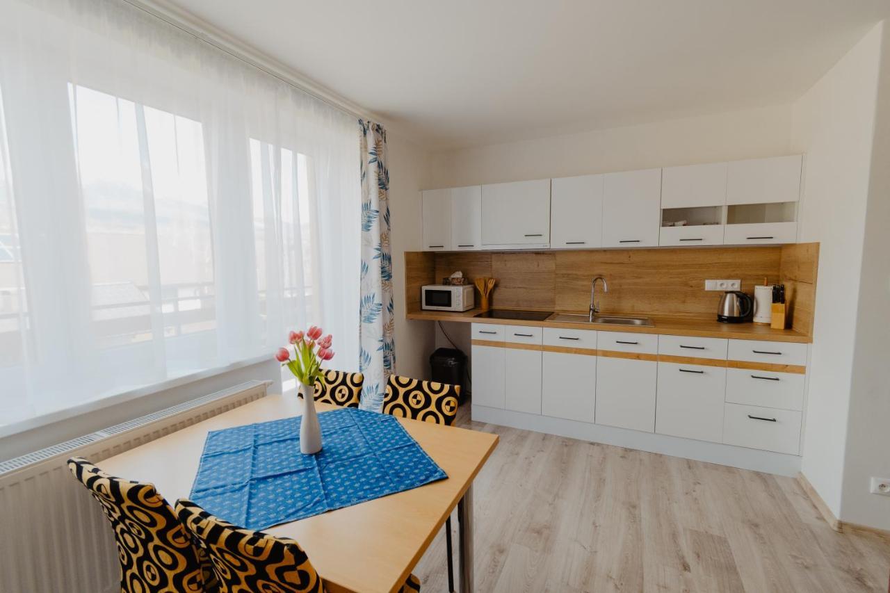 Apartmany Zara Нова-Лесна Экстерьер фото