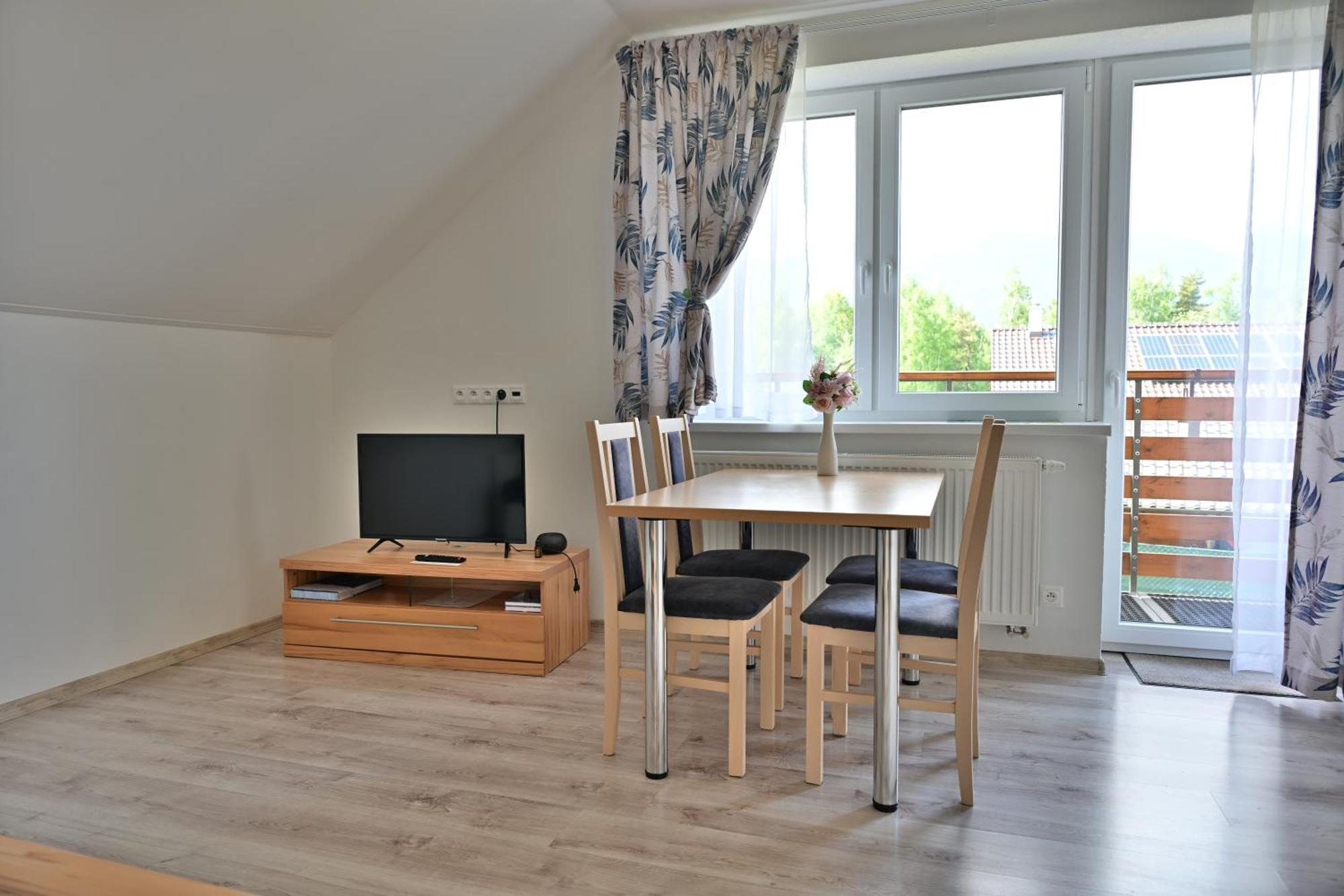 Apartmany Zara Нова-Лесна Экстерьер фото